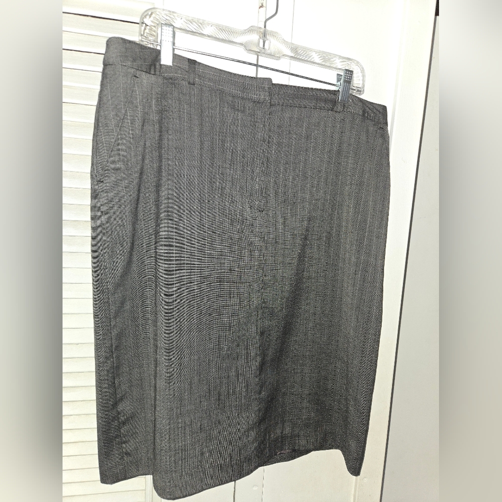 Jaclyn Smith Womens Grey Pinlined Pencil Skirt Knee LengthSize 14 With Pockets